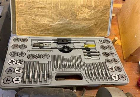 Tap and die set - Hamilton-Maring Auction Group