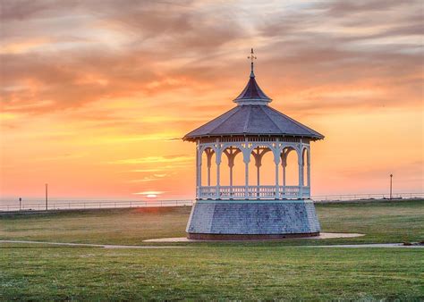 A List of The Best Beaches on Martha's Vineyard