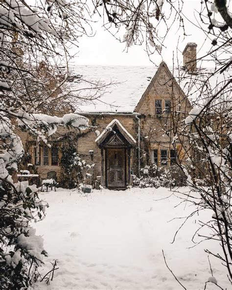 10 Winter Exteriors from Our Snow-Filled Dreams - Cottage Journal | Winter scenery, Cottage ...