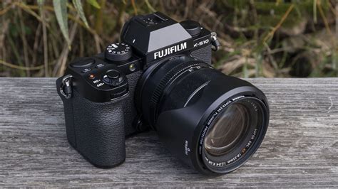 Fujifilm X S10