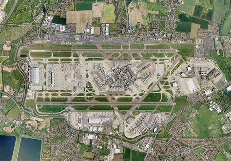 LHR: 10 Interesting Facts and Figures about London Heathrow Airport - Londontopia