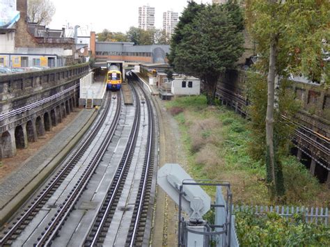 Surrey Quays Station © Stephen McKay :: Geograph Britain and Ireland