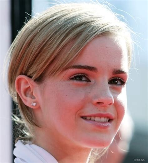 Fresh News in Blog: Emma Watson short hair as the most influential hairstyle