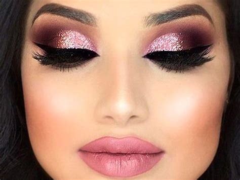 10 Glitter Makeup Looks You're Going To Want To Copy ASAP - Society19 | Glitter makeup looks ...