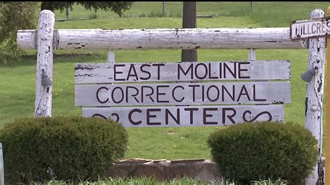 Female officer assaulted at East Moline Correctional Center | wqad.com