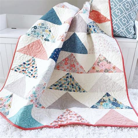 Minimal Triangles Quilt Pattern - Simple Simon and Company | Triangle quilt pattern, Half square ...