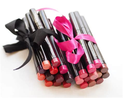 Laura Mercier Extreme Matte Lipstick | British Beauty Blogger