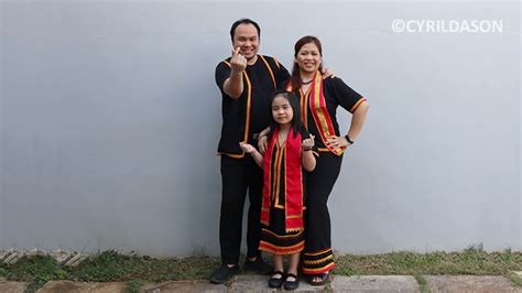 I made my Bidayuh traditional costume with the best tailor in KL - Blog.CyrilDason.com