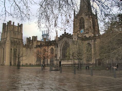 Sheffield Cathedral © Paul Gillett cc-by-sa/2.0 :: Geograph Britain and Ireland