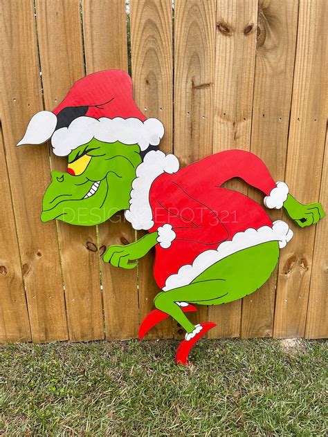 Grinch Stealing Christmas Lights Printable Template - Printables ...