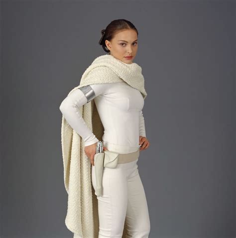 Natalie Portman - "Star Wars: Episode II – Attack of the Clones" Promoshoot • CelebMafia