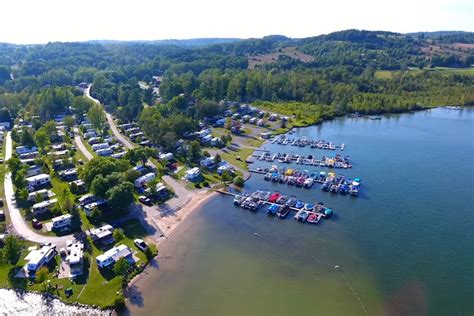 5 Best Lake Leelanau Campgrounds on the Leelanau Peninsula - Lake Access