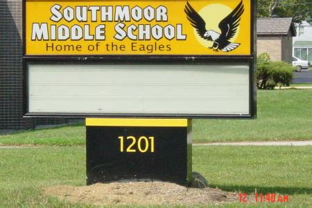 Southmoor Middle School - Find Alumni, Yearbooks and Reunion Plans