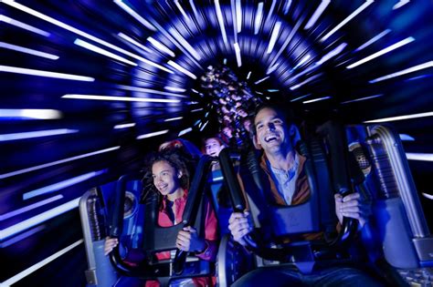 Star Wars™ Hyperspace Mountain © Disney EXPIRES 31.8.2022 - Greatdays Group Travel