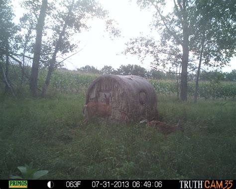 HAY BALE BLIND PHOTOS - Prairie Hunting Blinds