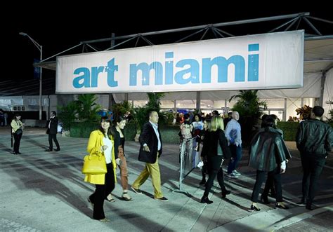 At Art Miami, Kusamas Were Flying Off the Walls and Two Famed Former ...