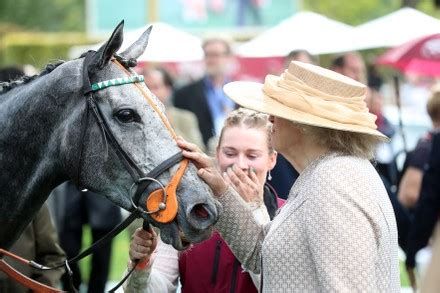 3,000 Longchamp racecourse Stock Pictures, Editorial Images and Stock Photos | Shutterstock