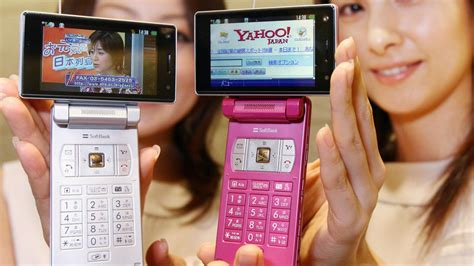 I Miss My Japanese Flip Phone