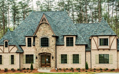 How to pick the right brick and stone combination for your home - Pine Hall Brick