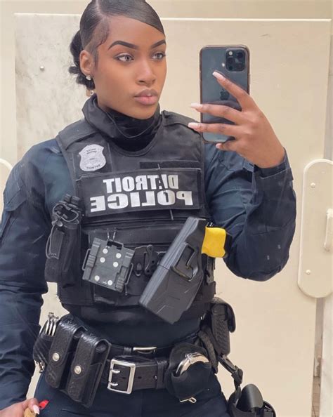 Pin by _Prettydollz on C A R E E R | Black police officer women, Police ...