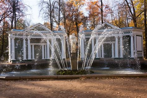 The Peterhof Gardens, St Petersburg - Holiday Destinations Around the World