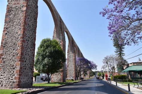 130+ Queretaro Aqueduct Stock Photos, Pictures & Royalty-Free Images ...