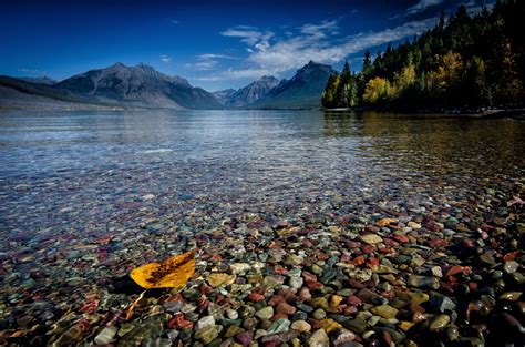 McDonald Lake, Glacier National Park, Montana (OC) [4849x3212] : r ...