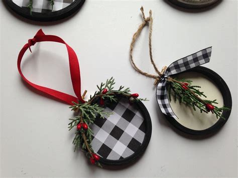 Christmas crafts for adults (farmhouse decor and more!)