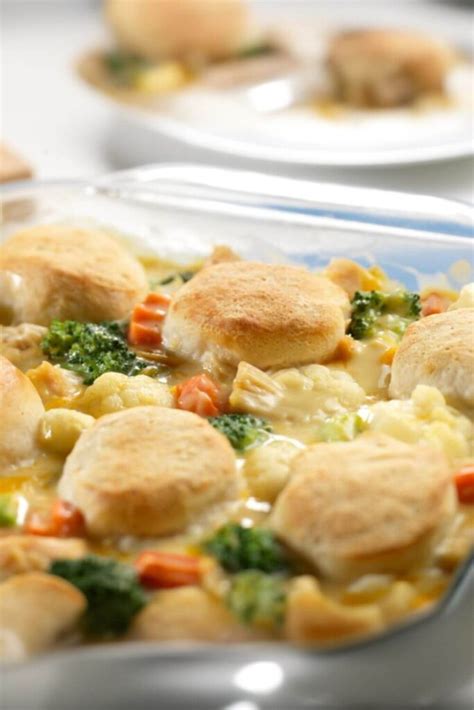 Pioneer Woman Chicken Biscuit Casserole - Delish Sides