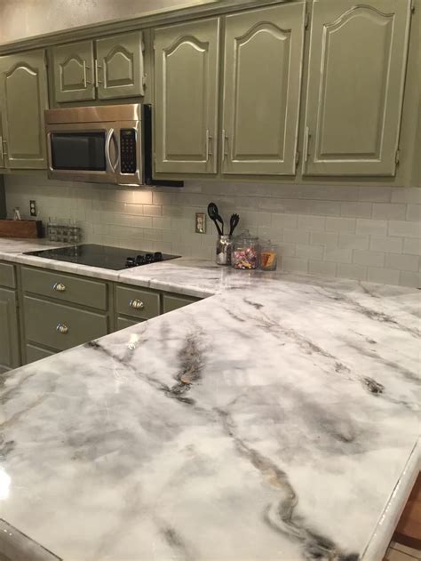 The Easiest, Least Expensive Way to Get a Realistic-Looking Faux Marble Countertop | Faux marble ...