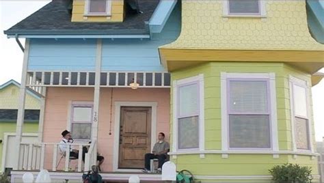 Disney fanatics Buy Real-Life “UP” House Replica [Video]