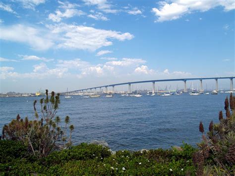 San Diego-Coronado Bay Bridge (San Diego, 1969) | Structurae