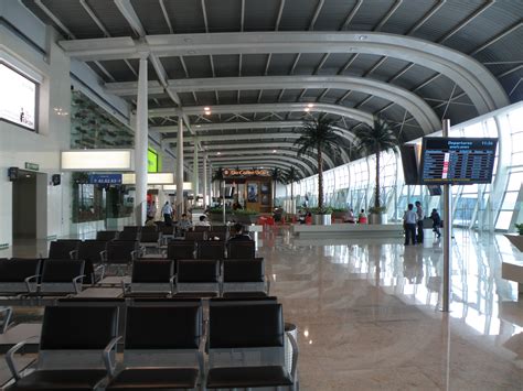File:Mumbai airport domestic departure terminal 1C (2).JPG
