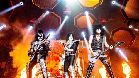 KISS in Des Moines: Rockers say farewell to Iowans on End of the Road tour