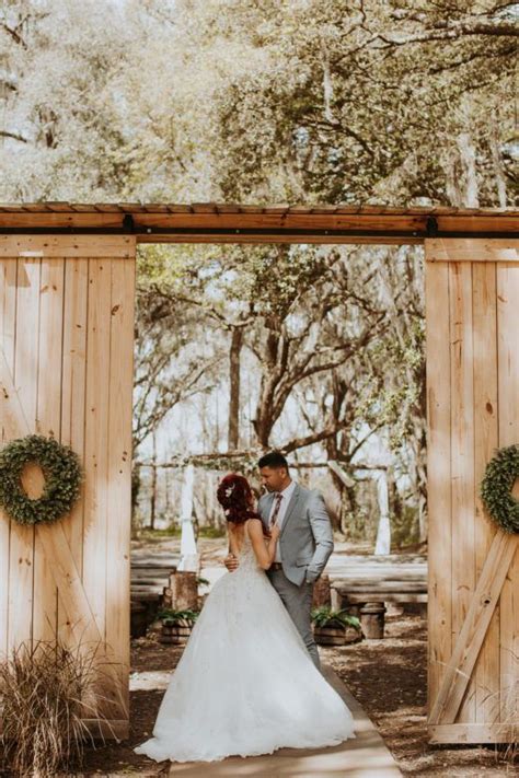 Whimsical Styled Elopement - Rustic Wedding Chic | Wedding, Rustic chic wedding, Country theme ...