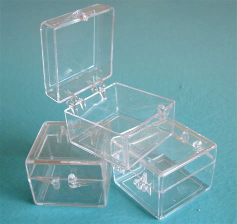 Small Plastic Boxes. 6 Pieces Mini Plastic Clear Beads Storage ...