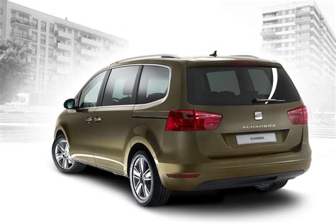 Seat Alhambra MPV Wallpaper