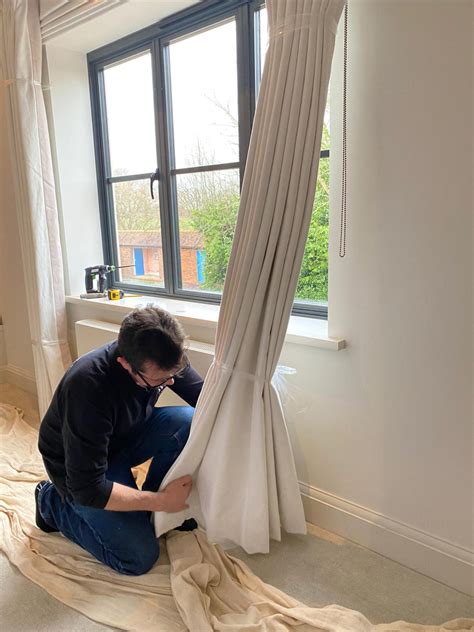 4 Tips and Techniques for Installing Curtains Properly - Go Get Yourself