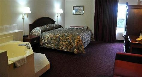 27 BEST Nashville Hotels with Jacuzzi in room ️ 2024