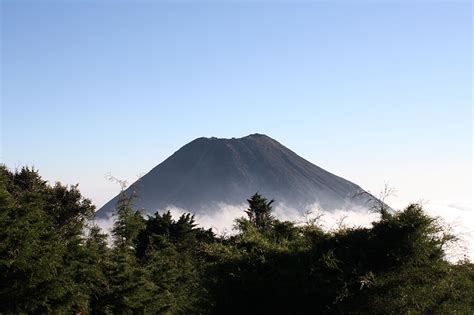 Izalco (volcano) - Wikipedia