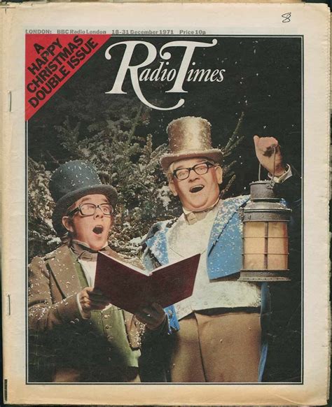 26 "Radio Times" Christmas Covers Spanning 90 Years | Christmas radio, Christmas cover, Radio