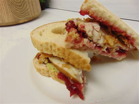 Thanksgiving Leftover's Sandwich | Leftover thanksgiving sandwich, Food ...