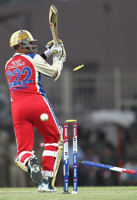 Murali Kartik loses his off stump | ESPNcricinfo.com