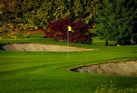 Vancouver Island Golf Courses - Crown Isle Golf Resort