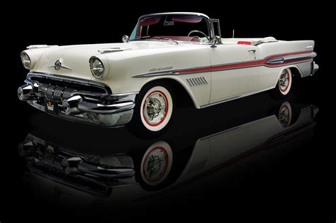 132642 1957 Pontiac Bonneville | RK Motors