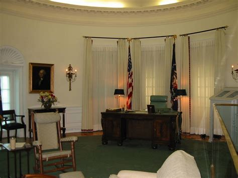 Lyndon B Johnson Museum and Library, Oval Office, Austin, … | Flickr