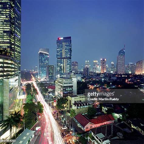 Jakarta Skyline Night Photos and Premium High Res Pictures - Getty Images