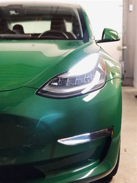 Tesla Model 3 Gloss Dark Green