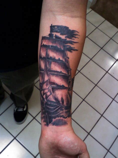 Tattoo Ghost Ink: Pirate Ship