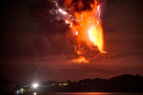 Calbuco Volcano Spews Giant Tower of Ash in Chile - NBC News